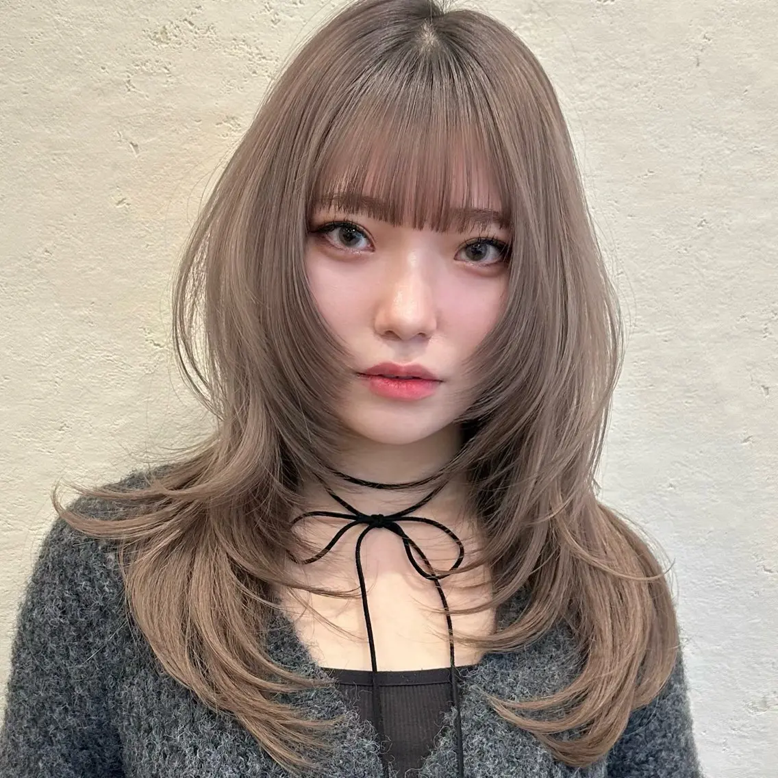 ミディアム カット ヘアカラー トリートメント 🌹ハッシュカット、 レイヤー韓国ヘア🌹のヘアスタイル