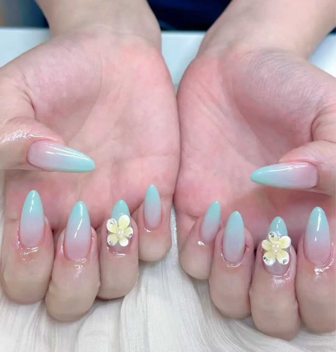 ネイル 🎀kira 長さだし💗モチ最高のネイルデザイン