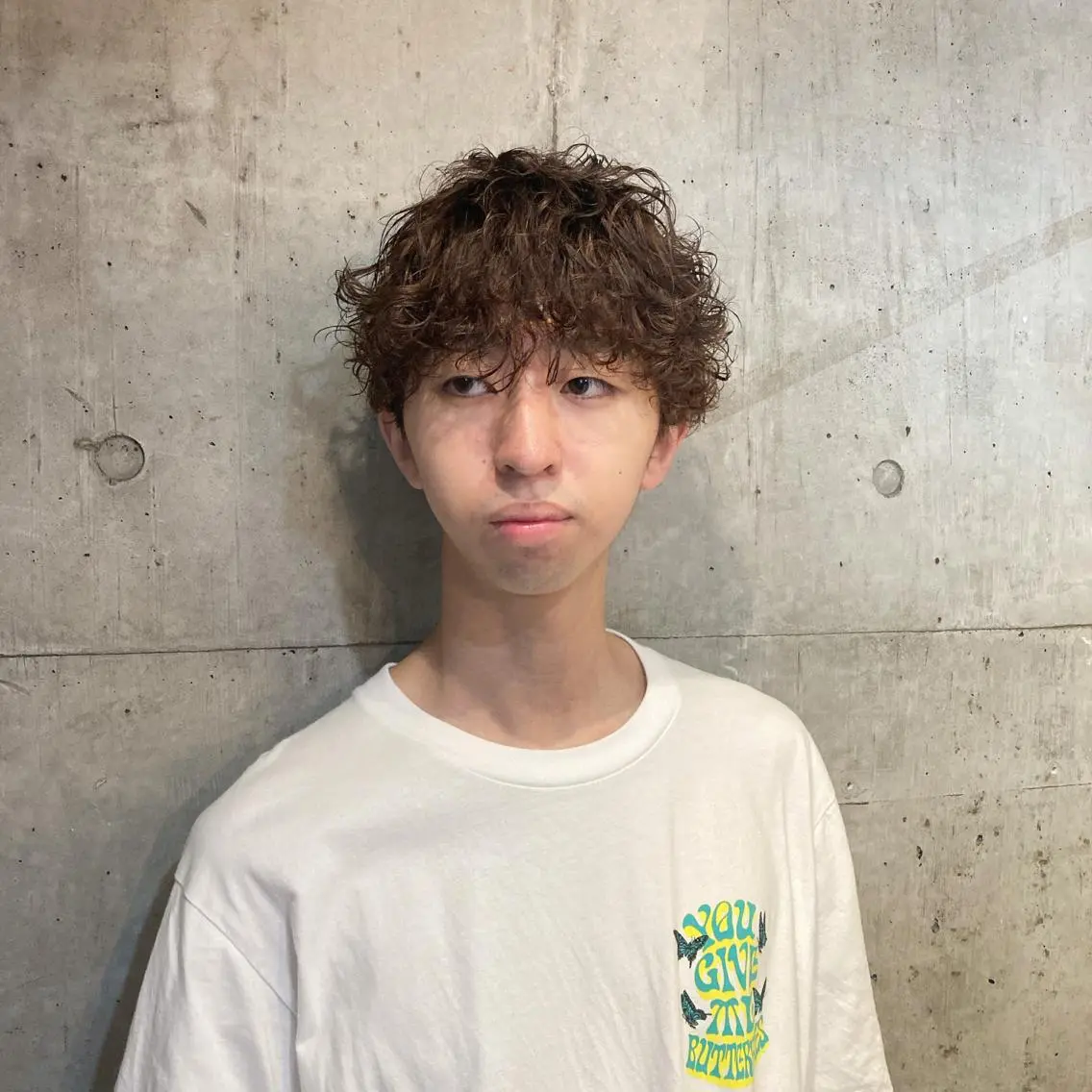ショート メンズ メンズブリーチ メンズハイライト メンズハイトーン メンズインナーカラー メンズパーマ ✂︎岡根 京花✂︎のヘアスタイル