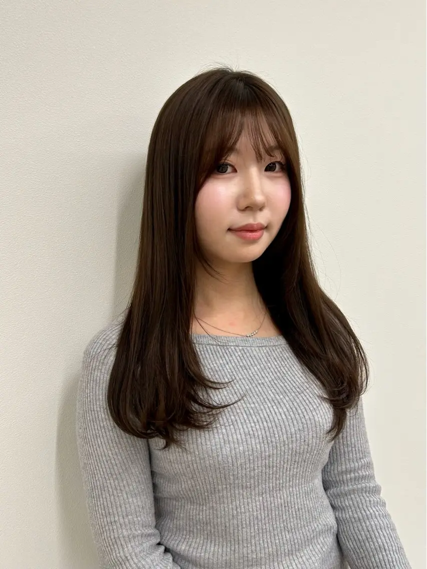 ロング レイヤーカット ヘアカラー 鍛治 美月稀のヘアスタイル