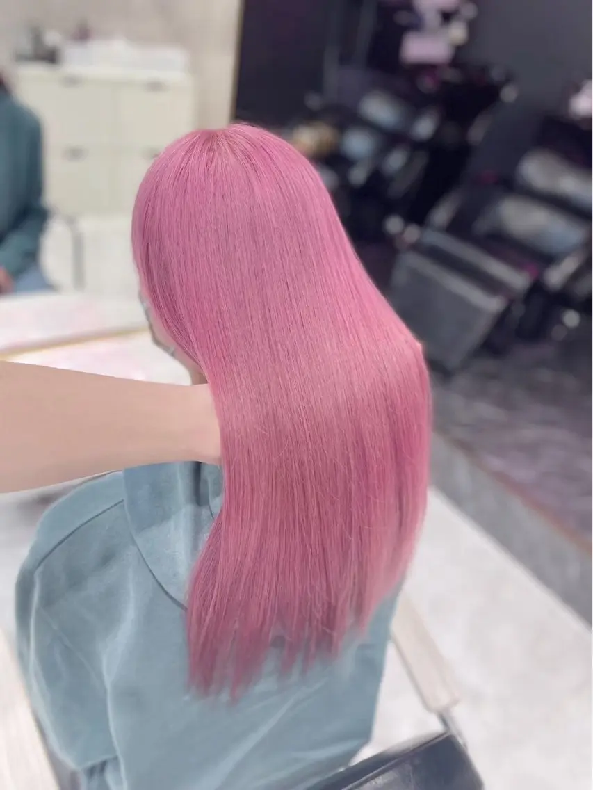 ロング カラー ヘアアレンジ メンズウルフ🐺♡ ブリーチ♡ヘアメ🎀のヘアスタイル