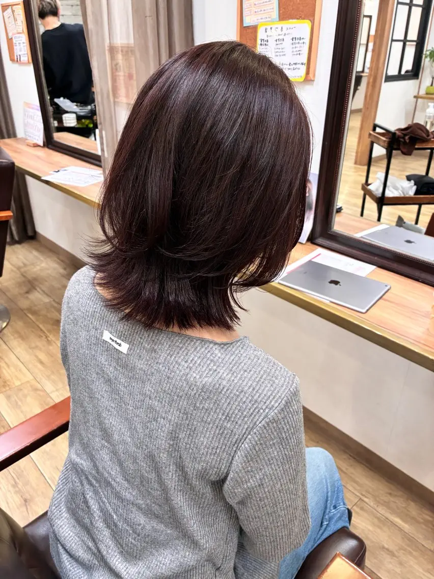ミディアム レイヤーカット 佐野 岬のヘアスタイル