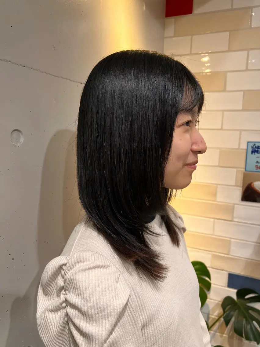 ミディアム 顔周りカット レイヤーカット 澤井 佑果のヘアスタイル