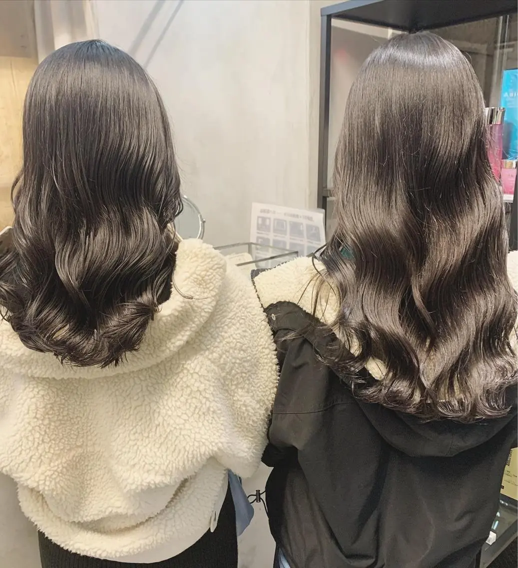 ロング カラー マツエク・マツパ ハイトーンボブ 前田 表参道　グレージュのヘアスタイル