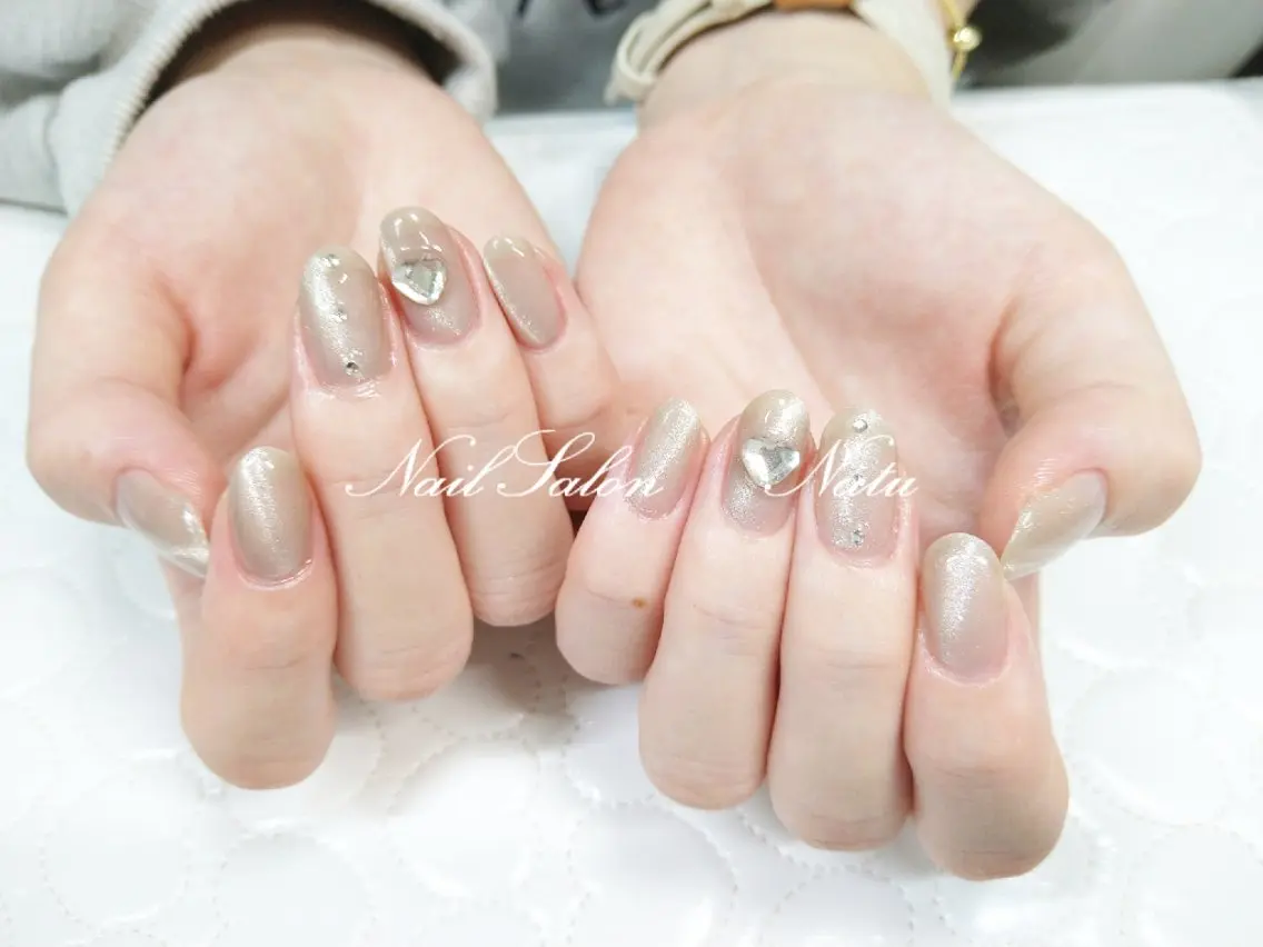 ネイル マグネットネイル nailsalon Natuのネイルデザイン