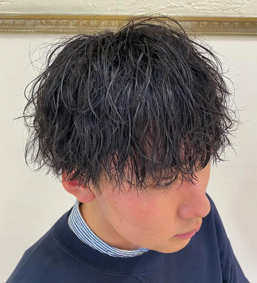 パーマ メンズ フェードカット メンズパーマ メンズツイストパーマ ツイストスパイラルパーマ 刈り上げ 年間2000名担当◎ パーマ職人/仲原佑樹のヘアスタイル