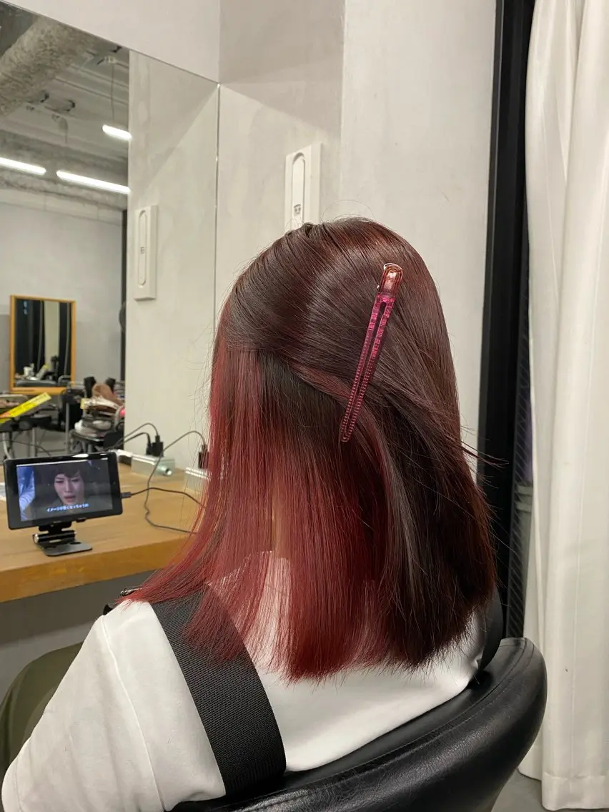 ミディアム カラー ブラウンカラー ピンクカラー ピンクブラウン レッドカラー 川井 英郁のヘアスタイル