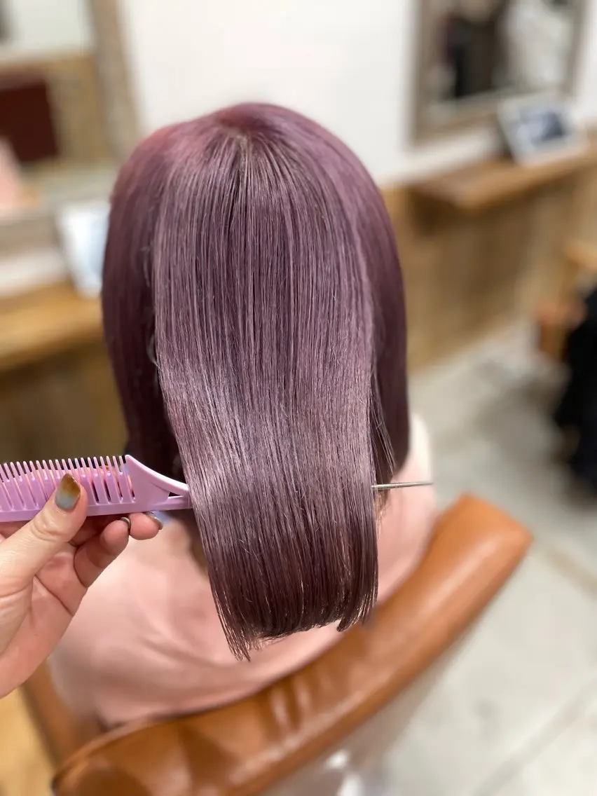 ミディアム カラー ヘアカラー Kana .のヘアスタイル