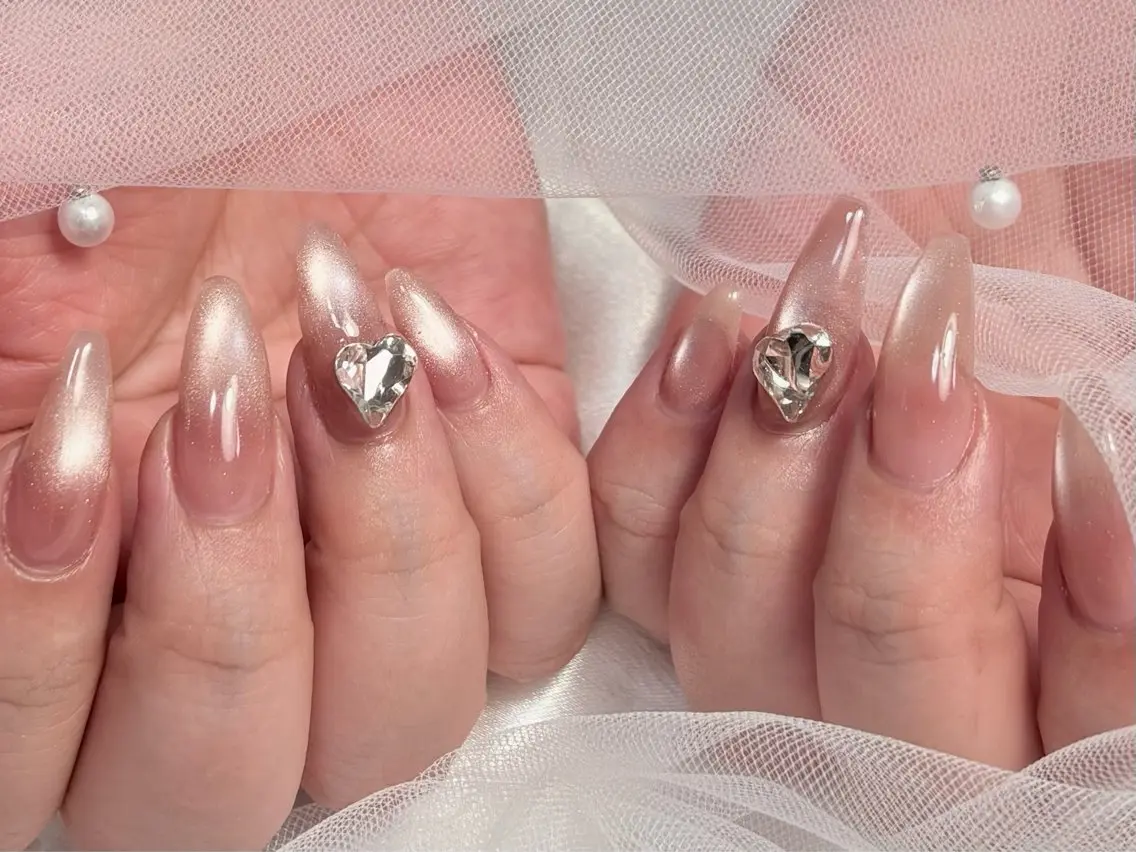 ネイル フットネイル ジェルネイル キラキラネイル ラメ(グリッター) マグネットネイル ハンドネイル ハンドケア ♡Bivi♡自爪に 優しいネイルサロンのネイルデザイン