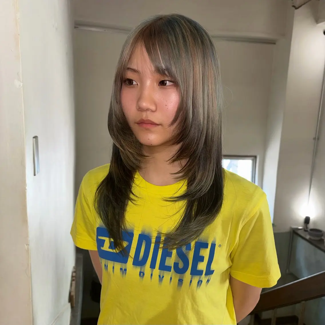 セミロング カラー ブリーチ デザインカラー ダブルカラー グレージュ ハイライトカラー ボブ/ブリーチ/ハイ トーン/梅田/ヒカリのヘアスタイル