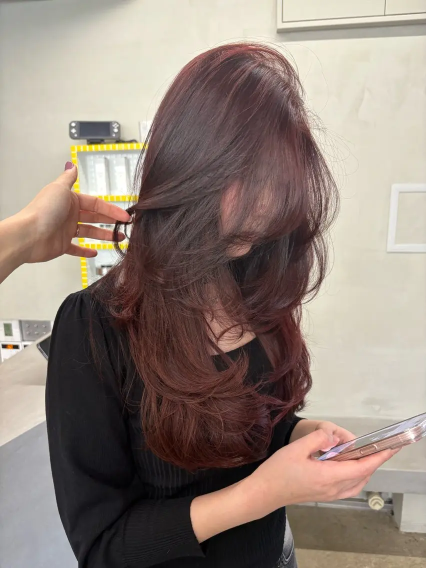 ロング カラー カット ヘアカラー Saki/レイヤー/ 柔らかカラーのヘアスタイル