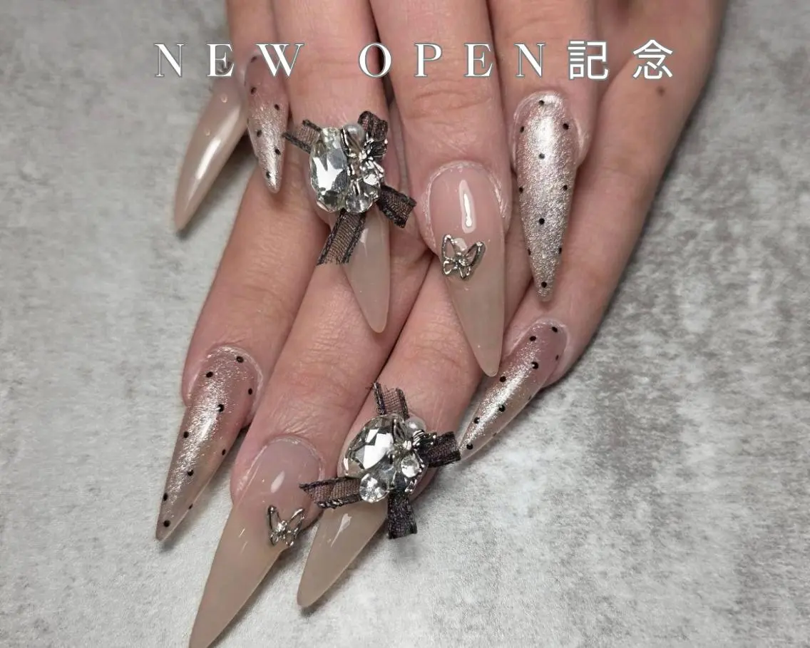 ネイル オーロラネイル ボルドー クリアネイル ドット フラッシュネイル ハンドネイル kazane長さだし フィルイン♡持ち込みのネイルデザイン