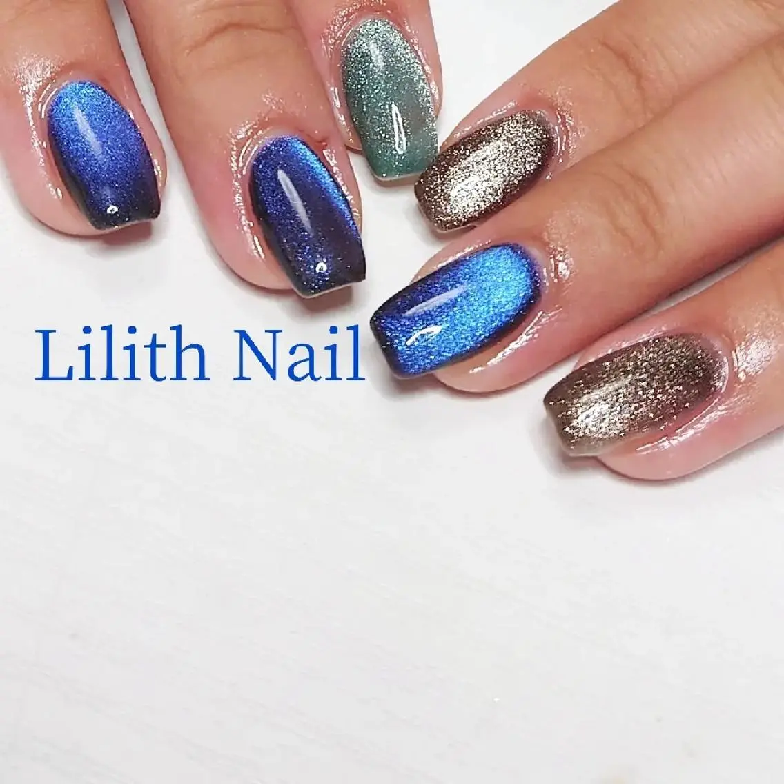 ネイル マグネットネイル ハンドネイル Lilith Nailのネイルデザイン