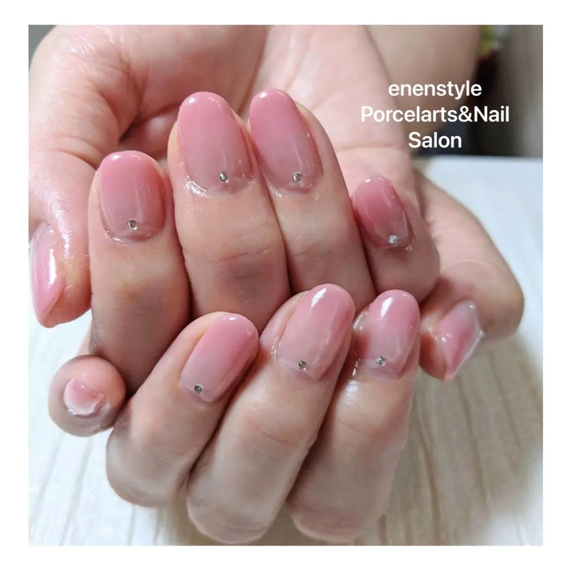 ミディアム ネイル 🐾enen style 🐾のネイルデザイン