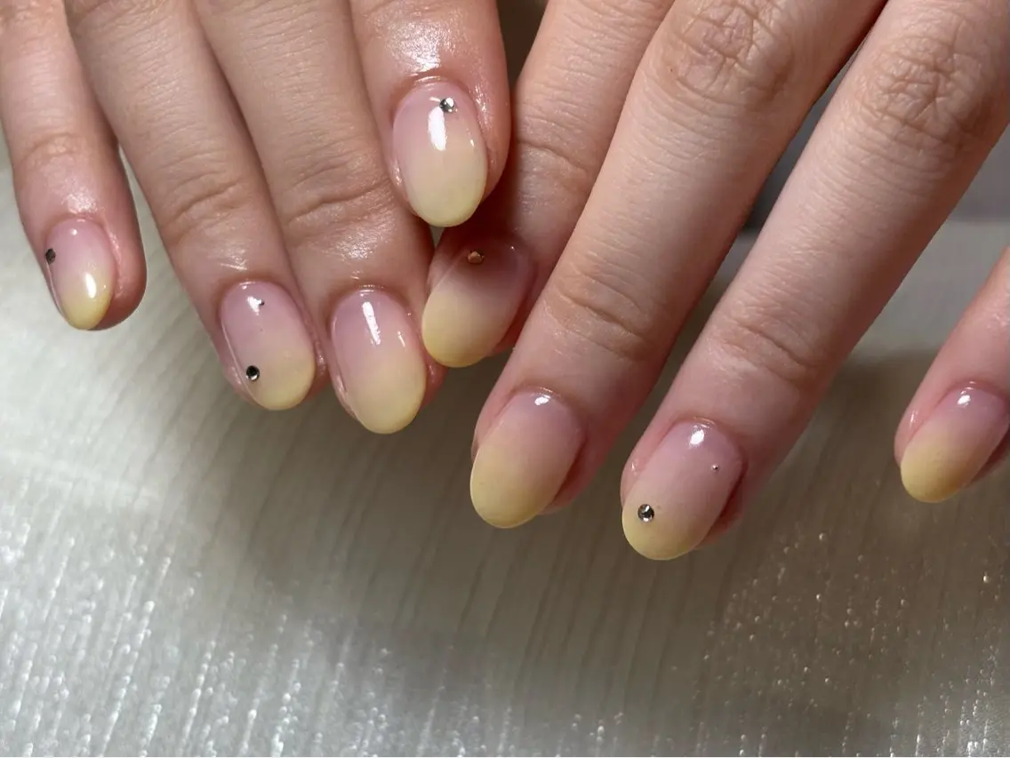 ネイル ハンドネイル NAILARTIST MIKAのネイルデザイン