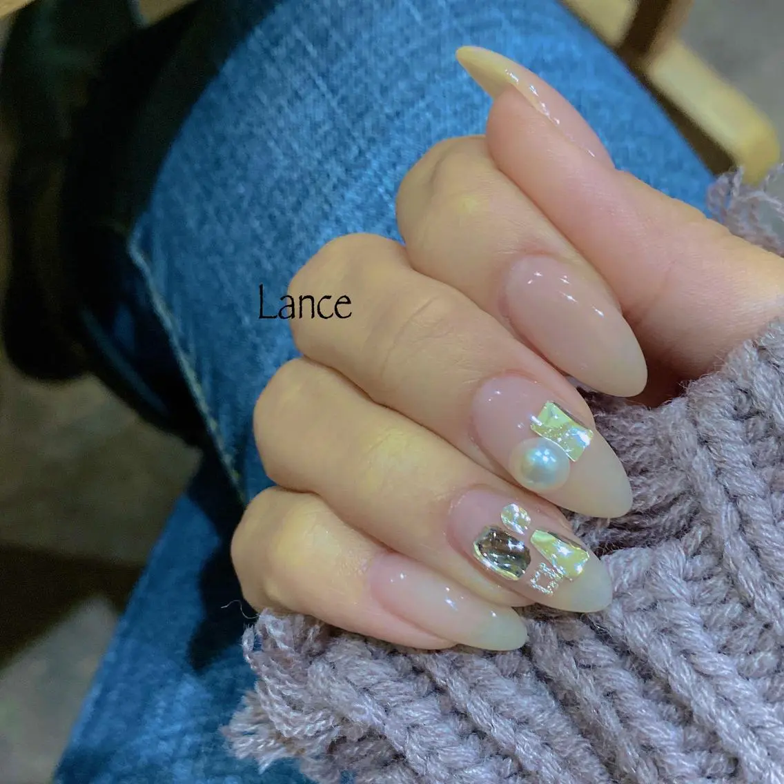 ミディアム ネイル オーロラネイル フットネイル フレンチネイル ミラーネイル ニュアンスネイル ハンドネイル Lance nailのネイルデザイン