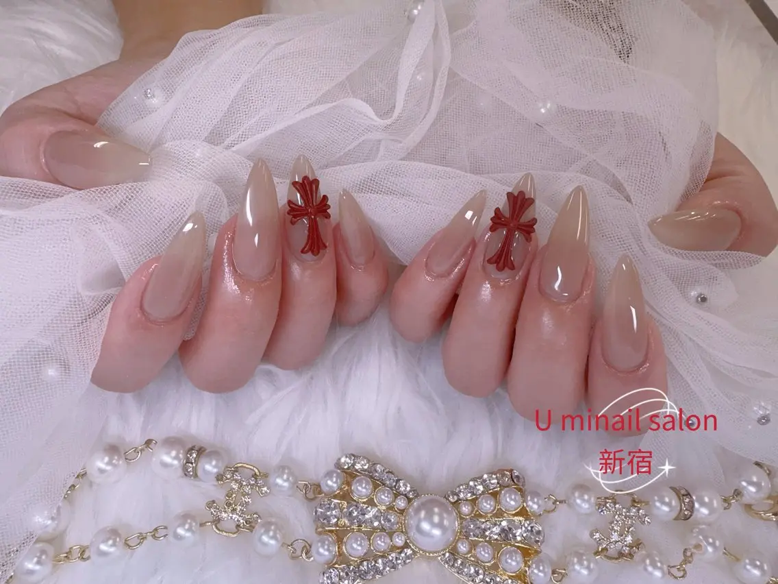 ネイル UMI ネイルサロン新宿🎀のネイルデザイン
