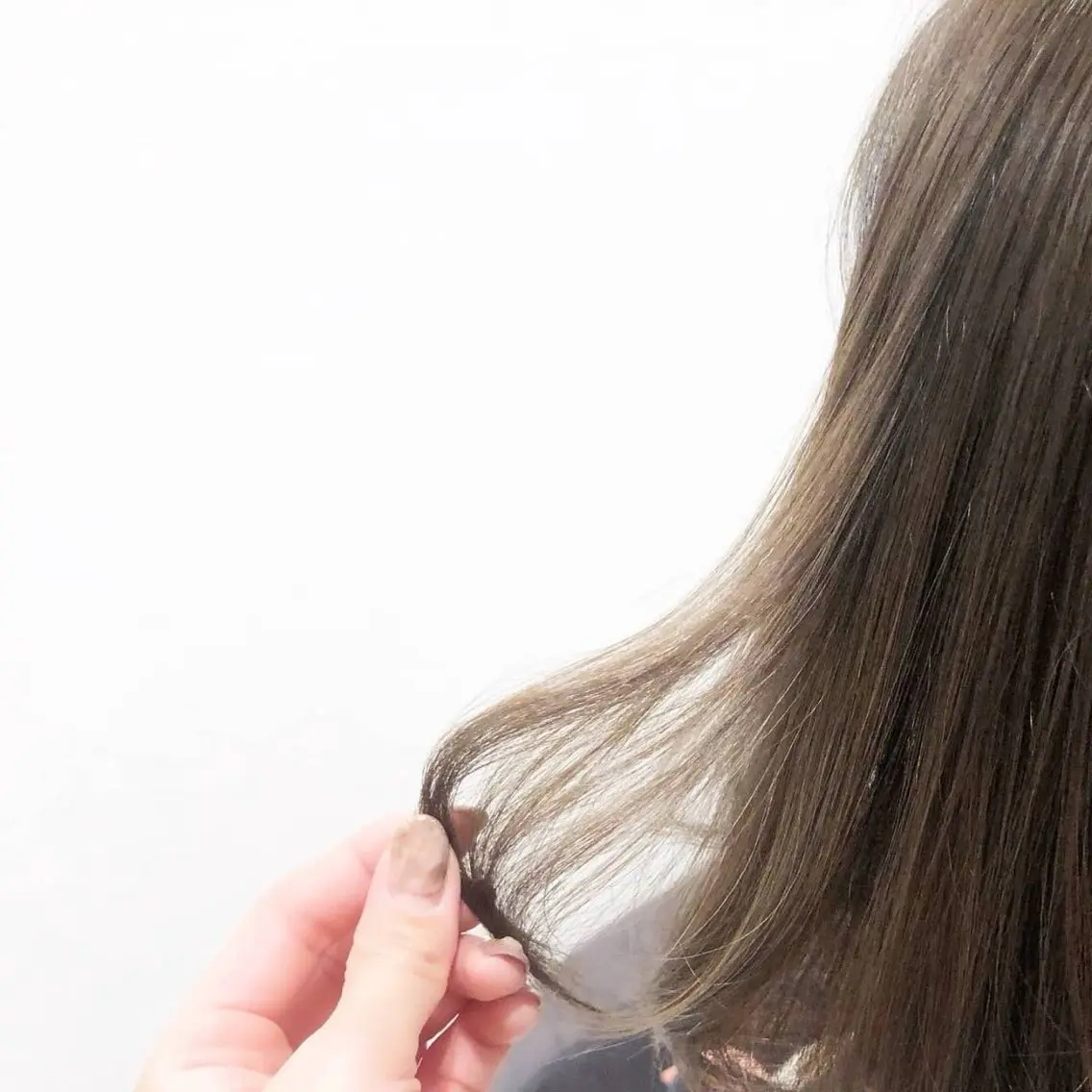 セミロング カラー ヘアアレンジ claire ema 💎酒井裕太郎のヘアスタイル