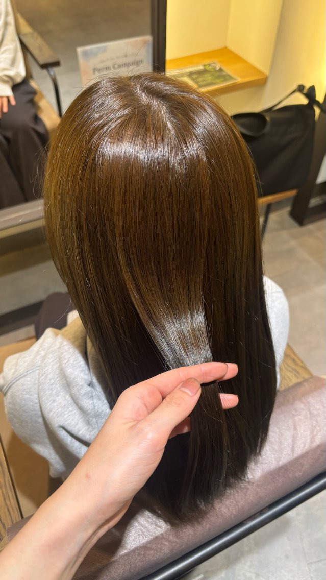 カラー 岩﨑 心那のヘアスタイル
