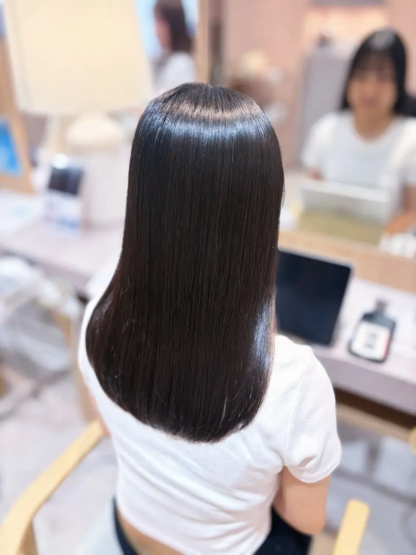 ロング merc.谷本 澪のヘアスタイル