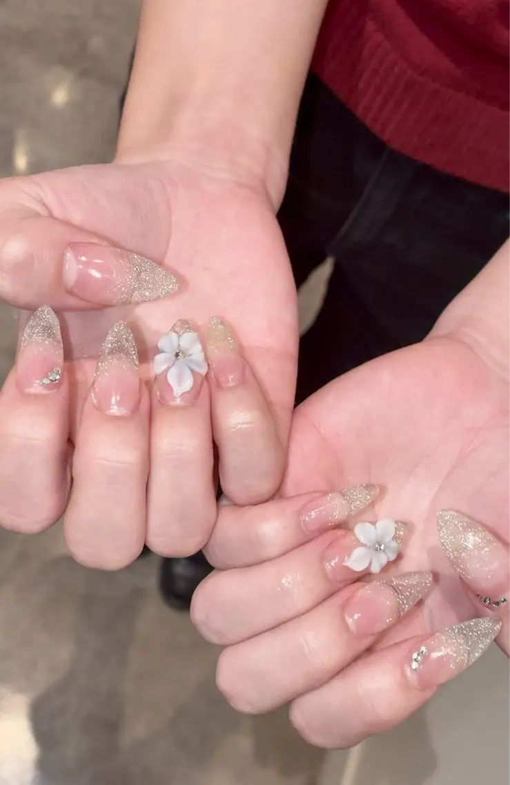 ネイル フラッシュネイル グラデーション ハンドネイル モンタナ nailのネイルデザイン