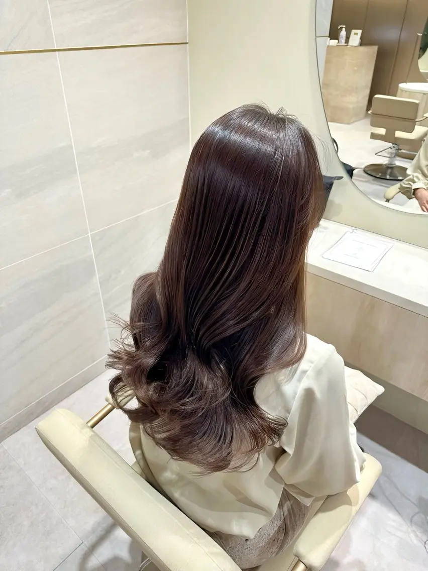 ロング カラー 似合わせカット 小顔カット 縮毛矯正 カット ヘアカラー 1日1名様限定 予約可能のヘアスタイル