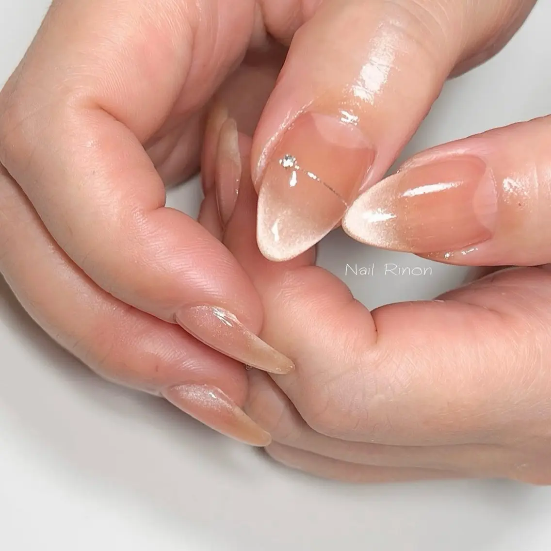 ネイル マグネットネイル ハンドネイル Nail Rinonのネイルデザイン