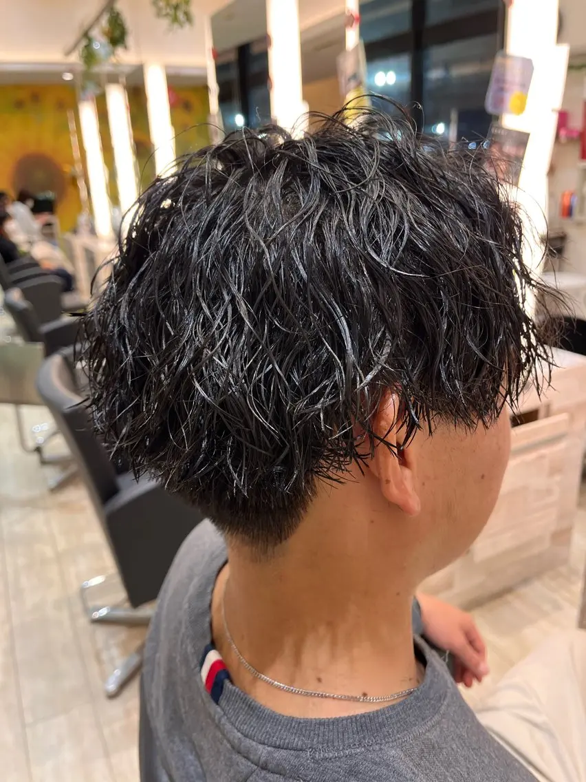 メンズ カット パーマ メンズパーマ 国安晃平のヘアスタイル