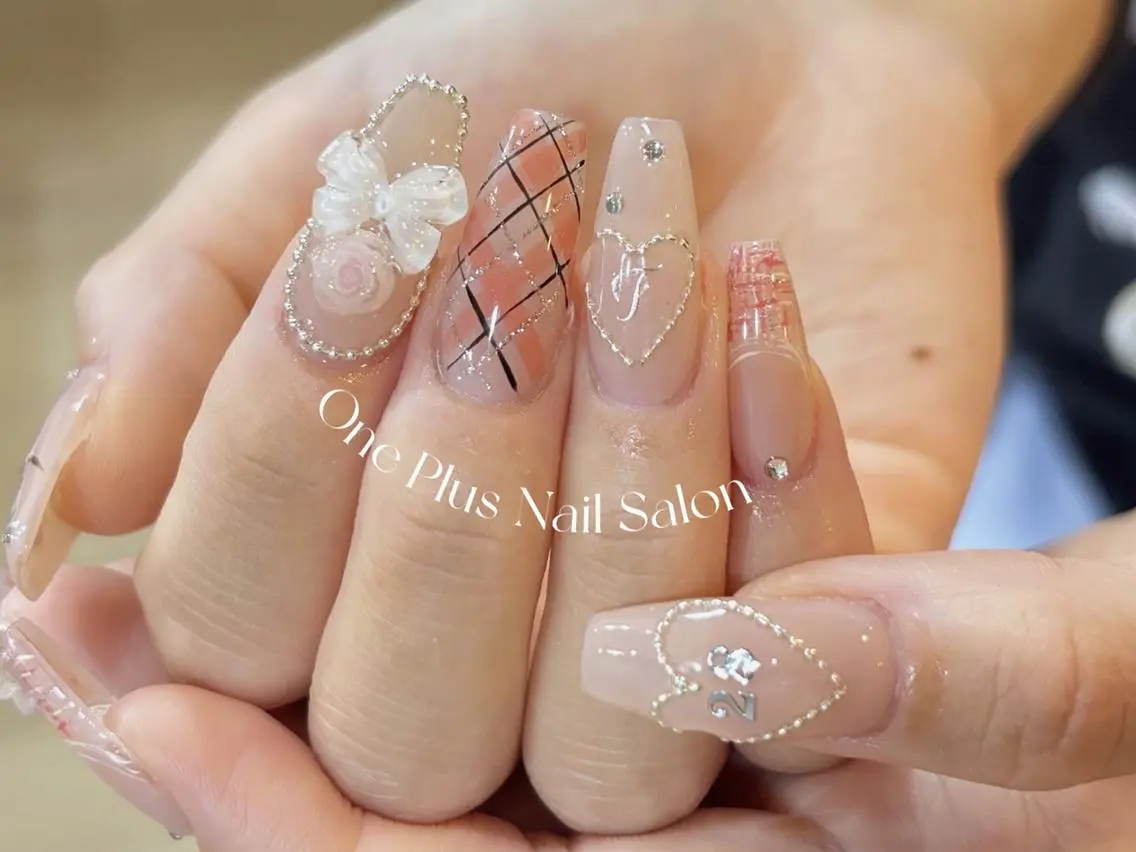 キッズ One Plus Nail Salonのネイルデザイン