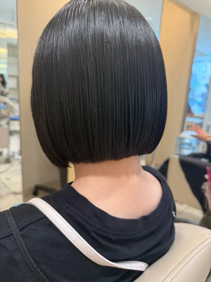 ミディアム カット 松下仁美 /切りっぱなしボブのヘアスタイル