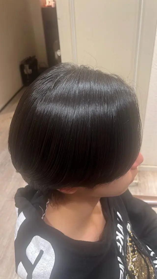 ショート 縮毛矯正 🌊艶髪•縮毛矯正• カラー🌊YUUKIのヘアスタイル