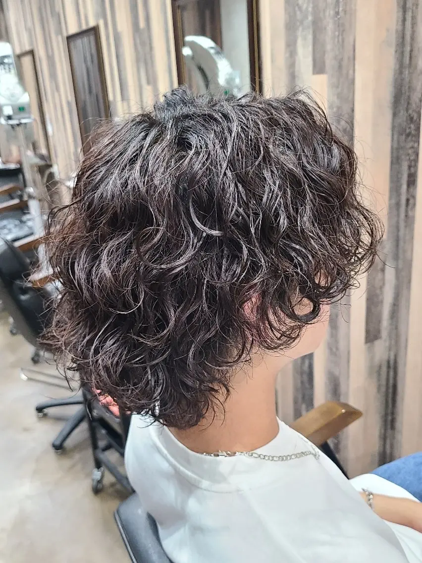 メンズ パーマ ミディアム カット パーマ トリートメント パーマ職人🔥/短髪 執行役員/YUTAのヘアスタイル