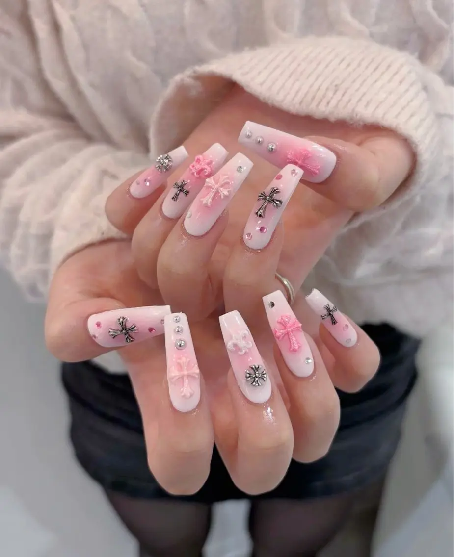 ロング T&D NailSalonのネイルデザイン