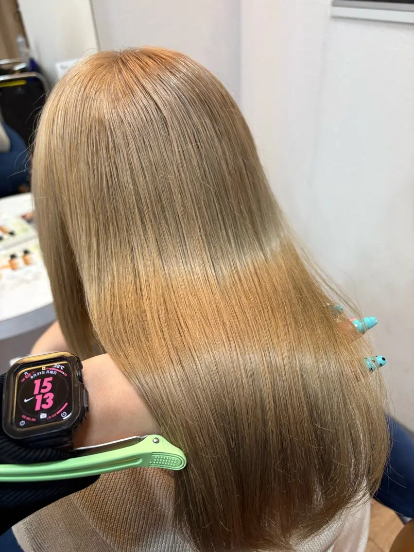 ミディアム ヘアカラー トリートメント 🩶透明感カラー/ 縮毛矯正LUNA🩶のヘアスタイル