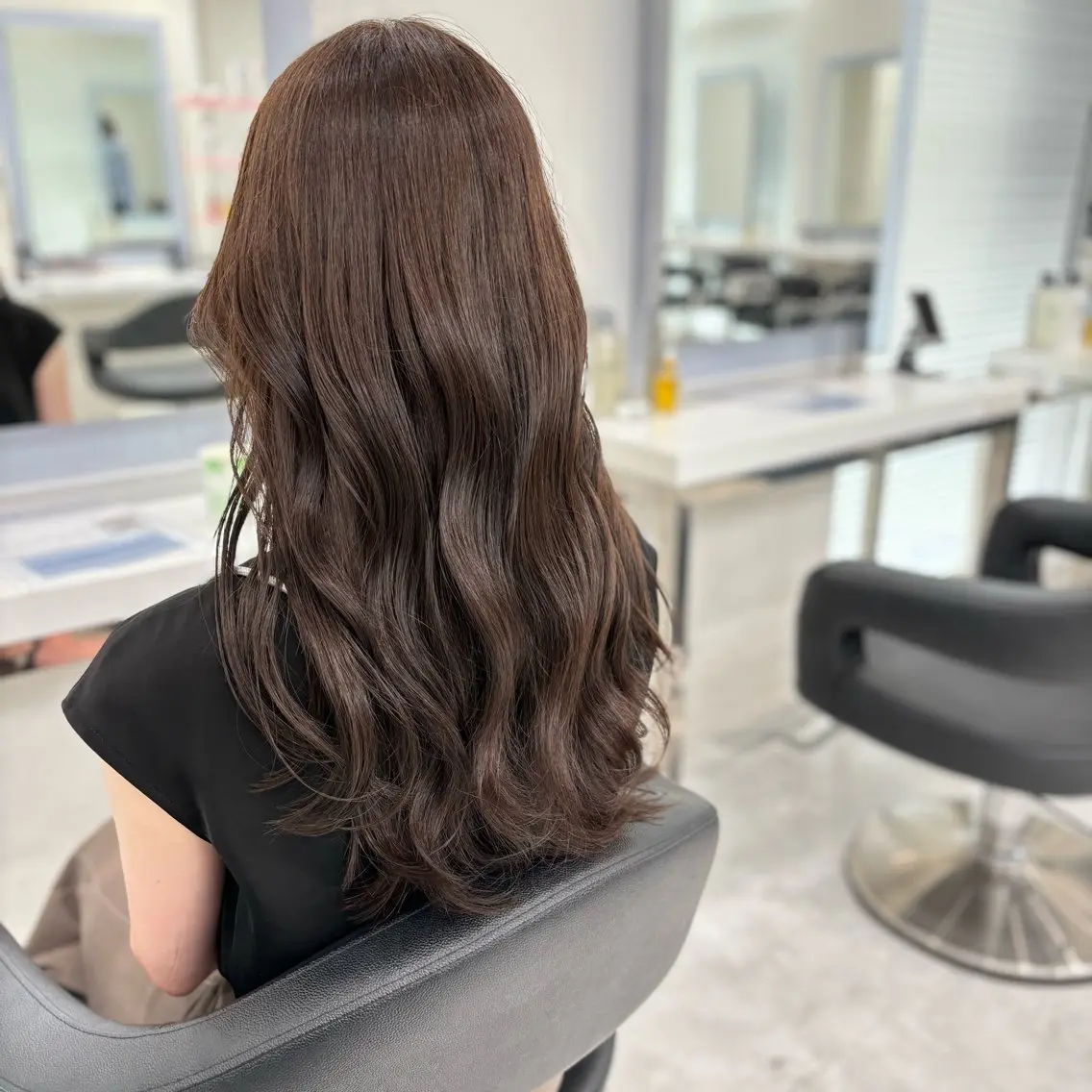 ミディアム カット ヘアカラー トリートメント ヘッドスパ ヘアセット 上品🤍韓国レイヤー /透明感🤍FUGAのヘアスタイル