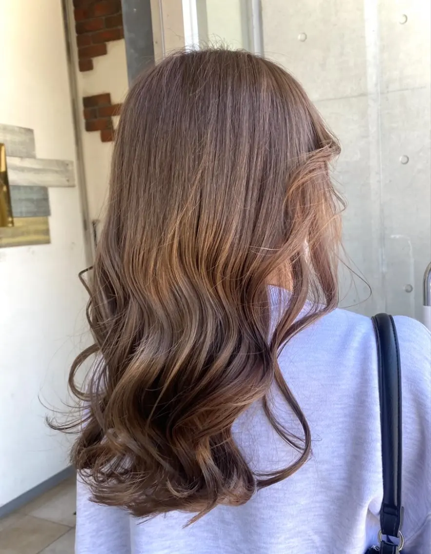 セミロング カット ヘアカラー トリートメント 【ROA】 MISUZU✨のヘアスタイル