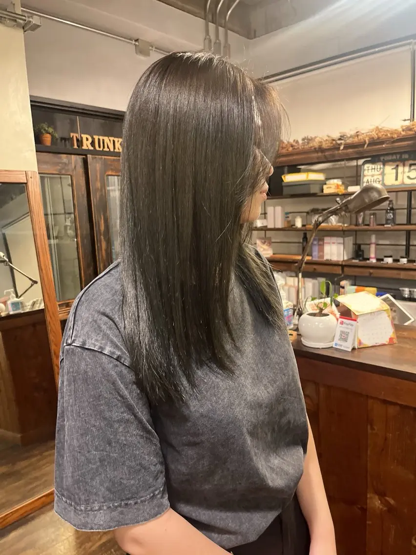 ロング カラー ヘアカラー トリートメント 山下 明子のヘアスタイル