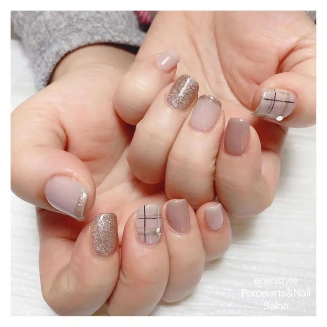 ミディアム ネイル ハンドネイル 🐾enen style 🐾のネイルデザイン