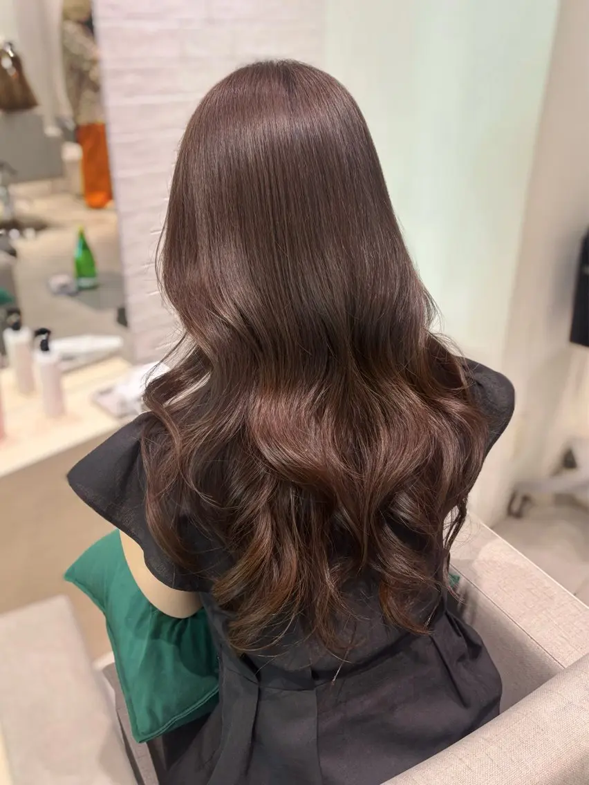 ロング カラー ベージュカラー ヘーゼル 韓国風ヘア レイヤーカット ワンホンレイヤー カット ヘアカラー トリートメント 銀座/韓国レイヤー/ 艶カラー🍓原田侑依のヘアスタイル