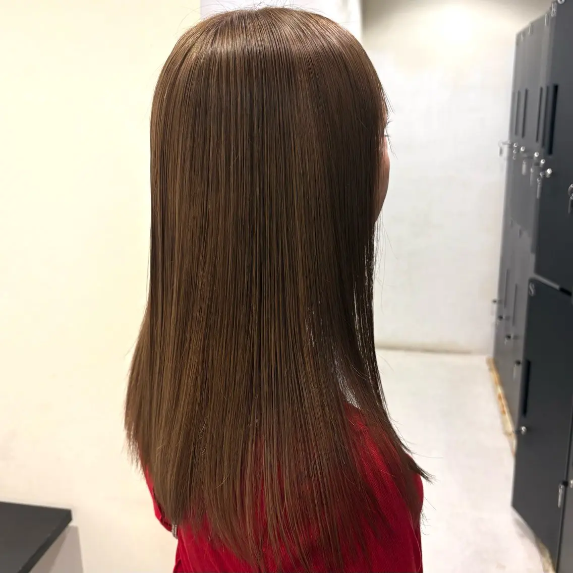 ミディアム カラー ブリーチ 透明感カラー ヘアカラー 秋山 琉羽のヘアスタイル