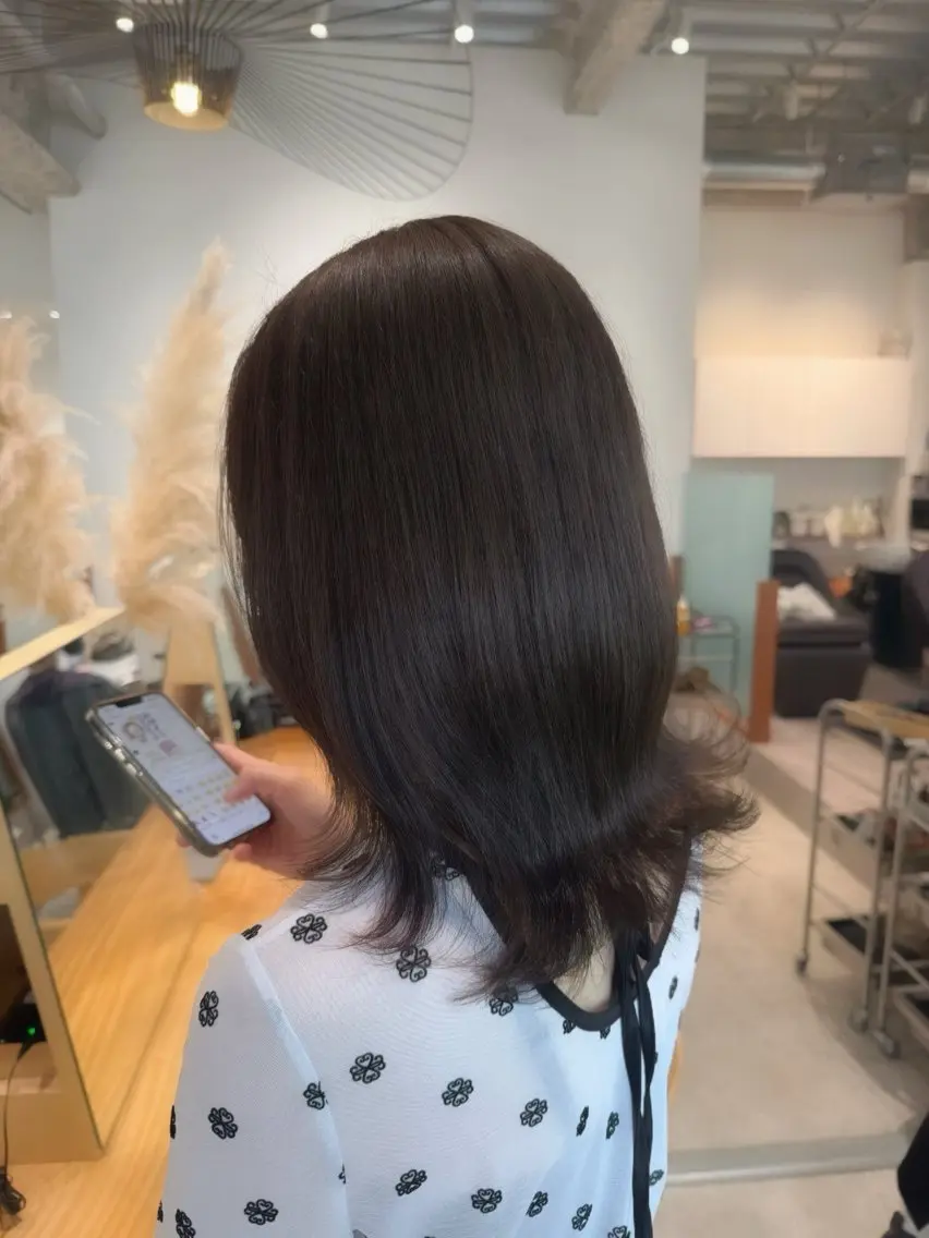 ミディアム カット ヘアカラー 宮澤 美幸のヘアスタイル