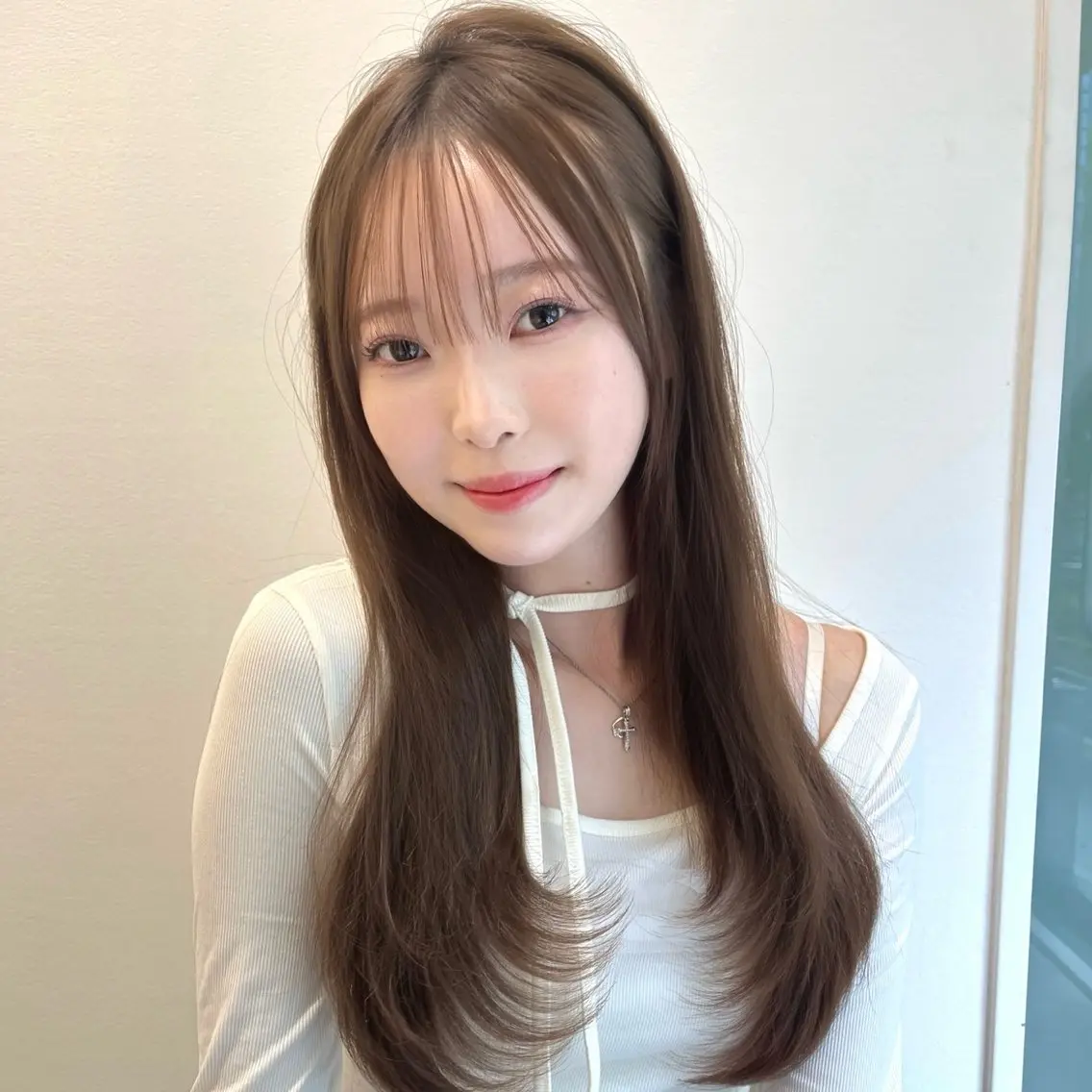 ロング カラー アッシュ ベージュカラー レイヤーカット カット ヘアカラー トリートメント ヘアセット 🤍韓国ヘア特化 🤍力丸🤍のヘアスタイル