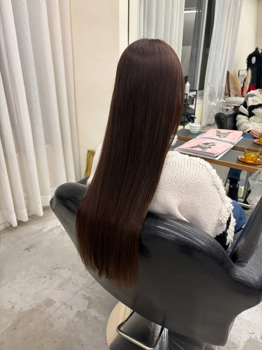 ロング ヘアカラー 加藤 瑠彩のヘアスタイル