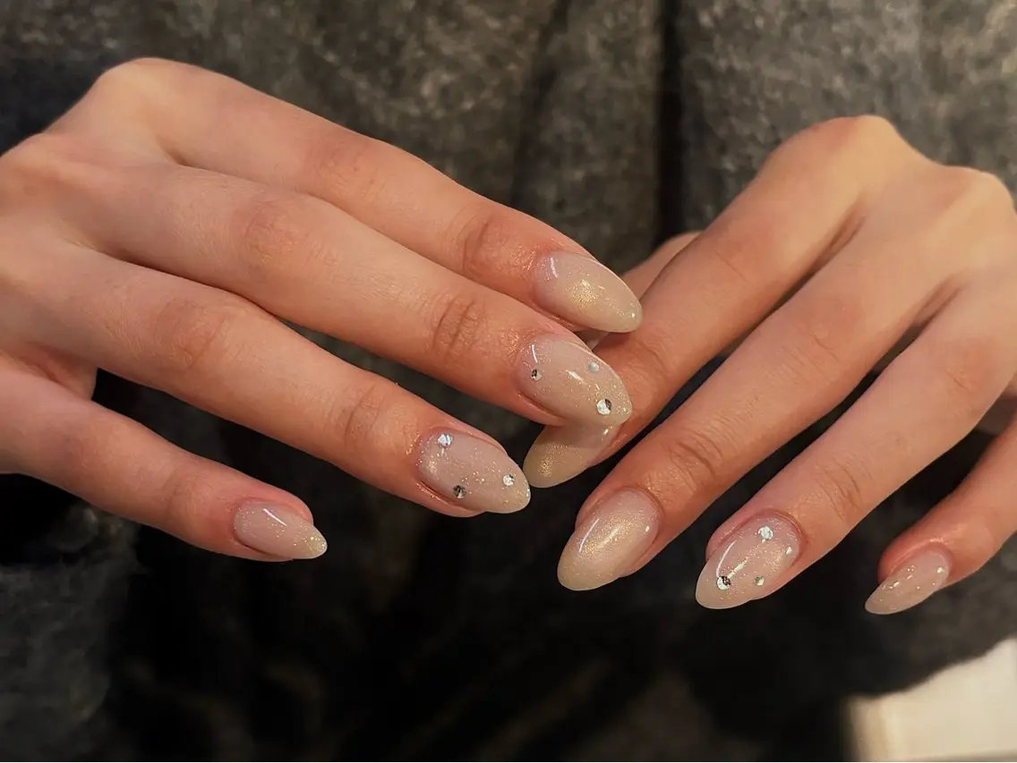 ネイル ストーンネイル ハンドネイル nail salon Soiréeのネイルデザイン