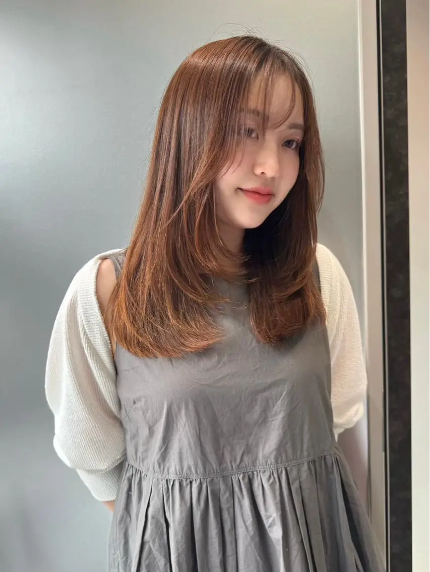 セミロング ナガノ ナミエのヘアスタイル