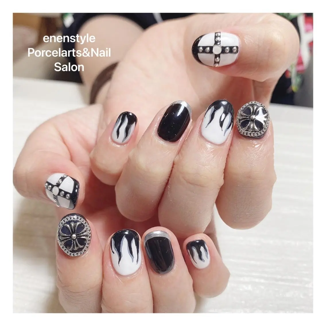 ショート ネイル 🐾enen style 🐾のネイルデザイン