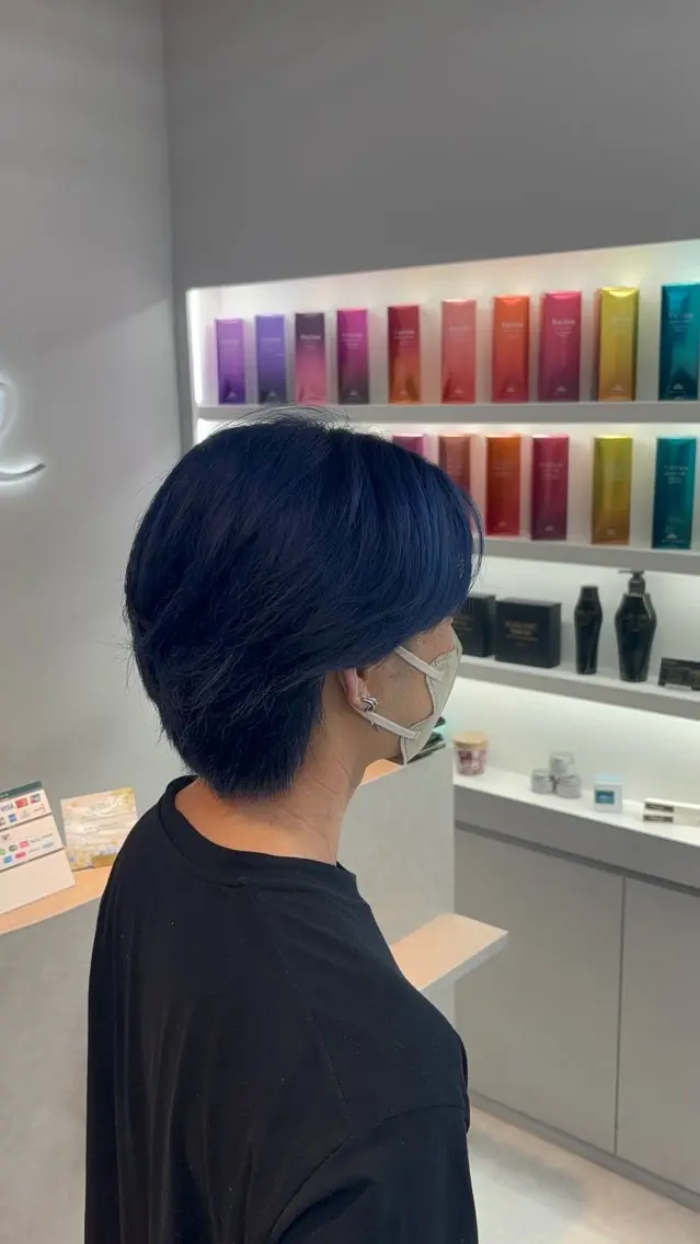 カラー ブルーカラー ハイトーンカラー ネイビーカラー 北千住/ハイトーン /𝐑𝐢𝐤𝐮のヘアスタイル
