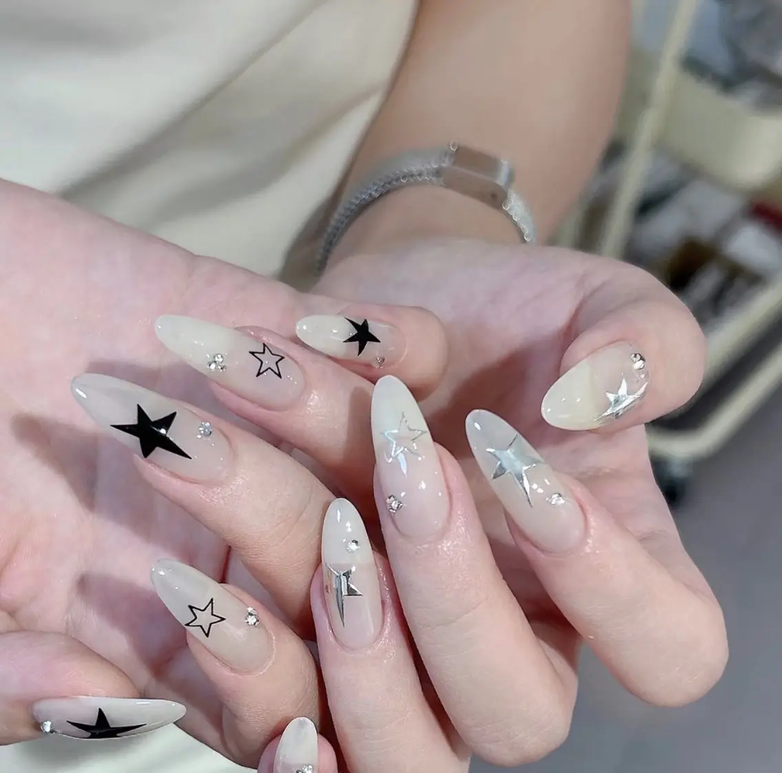 ネイル ハンドネイル ハンドケア 🍑 momo_nailのネイルデザイン