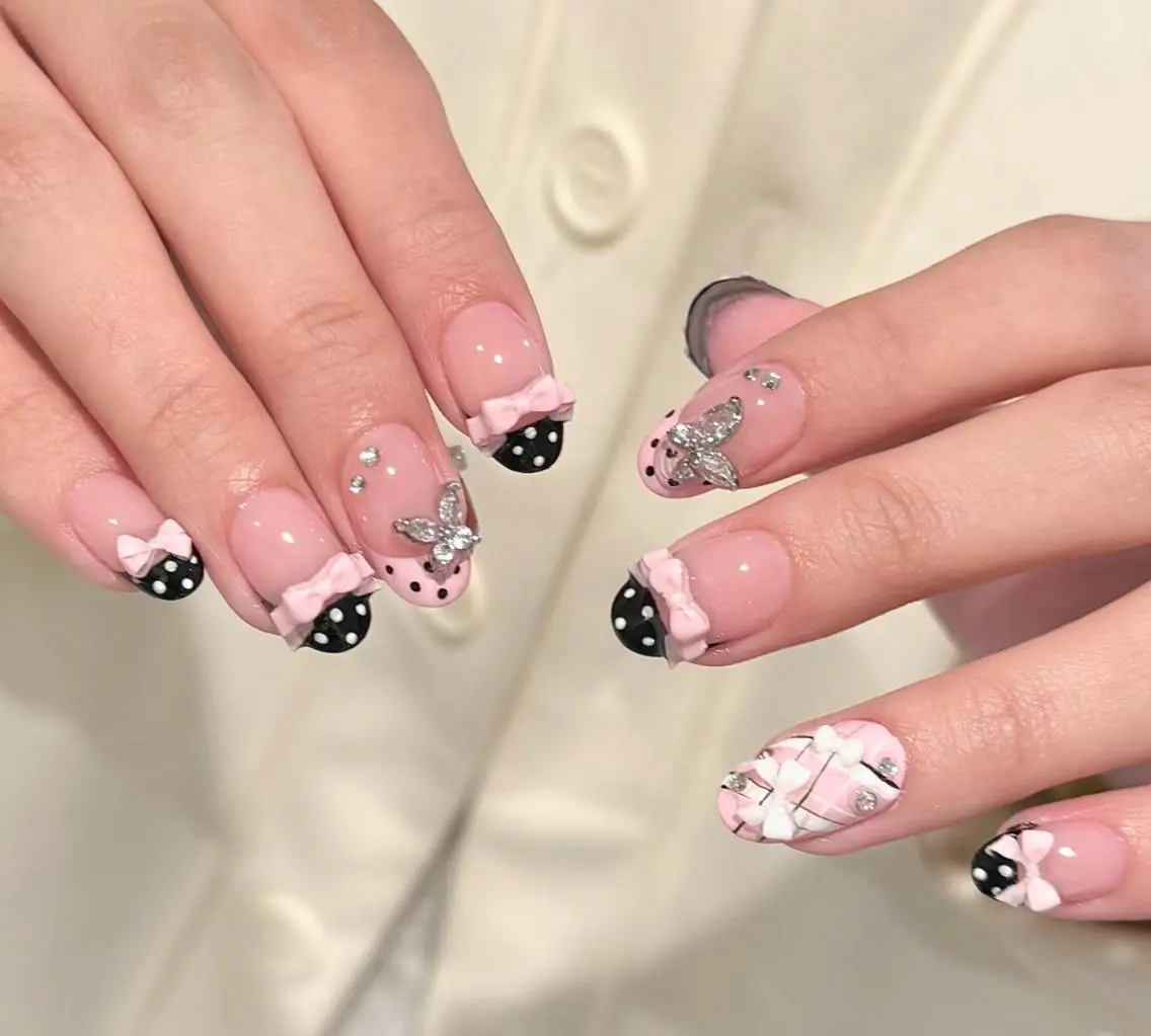 ネイル ハンドネイル 🎀 NaNa_nailのネイルデザイン