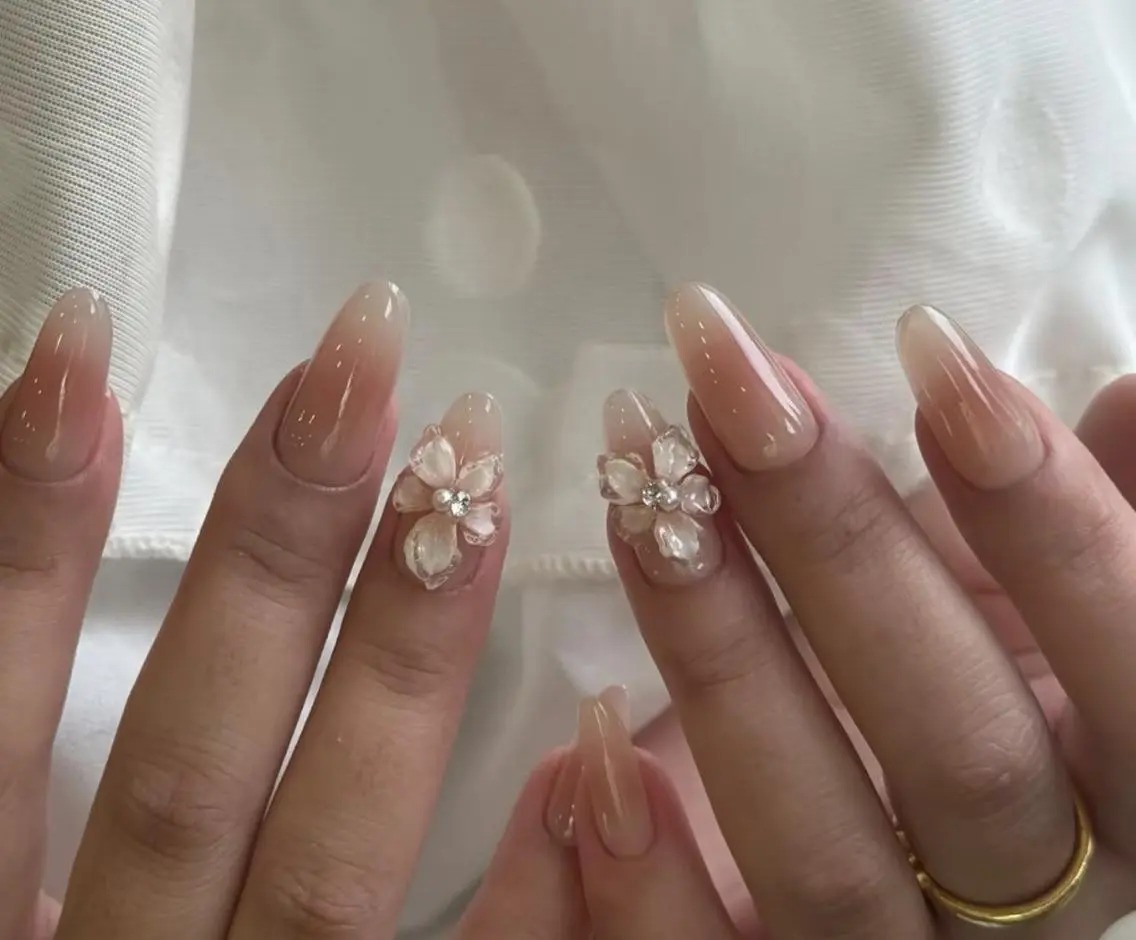 ネイル ハンドネイル 🎀 Ayaka_nailのネイルデザイン